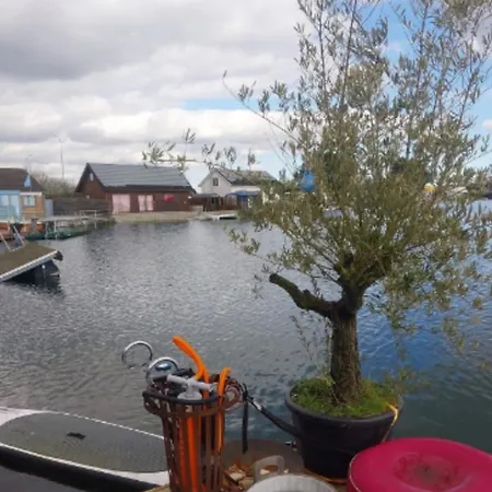 Lakeside Holiday home Wevelgem